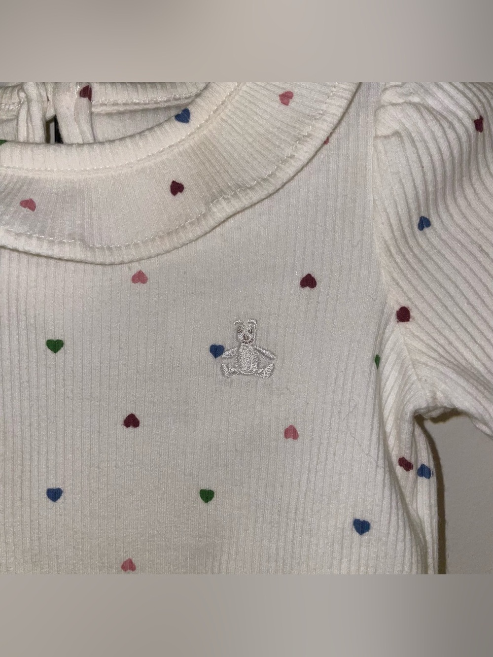 GAP White Ribbed Heart Set with Multicolor Hearts - Picture 4 of 6